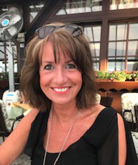 Kathryn Hughes author photo